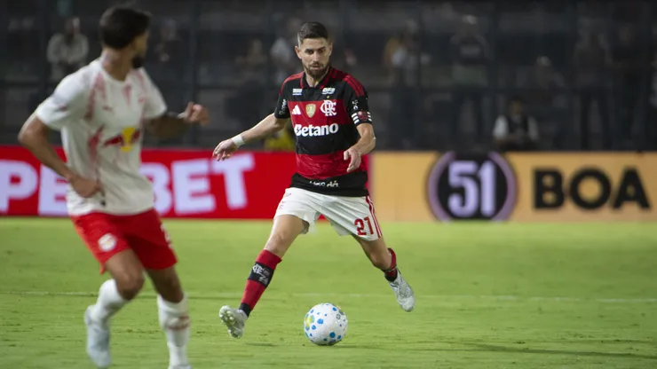 Flamengo enfrenta o RB Bragantino pelo Brasileirão. Foto: Anderson Romão/AGIF