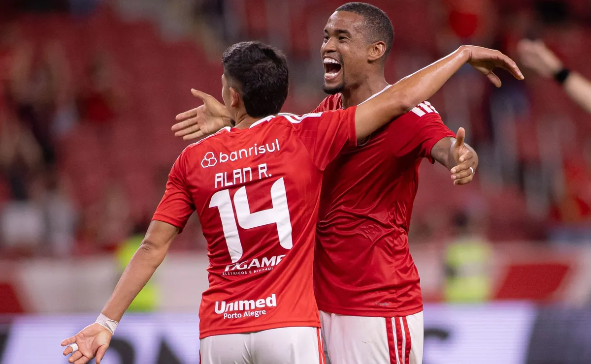 Villagra deve ficar no Inter, enquanto Alerrandro e Félix Torres têm futuro incerto