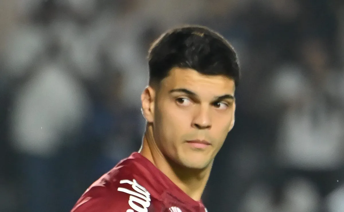 Brazão deve passar por cirurgia e desfalca o Santos contra o Remo; Diógenes pode ser o substituto