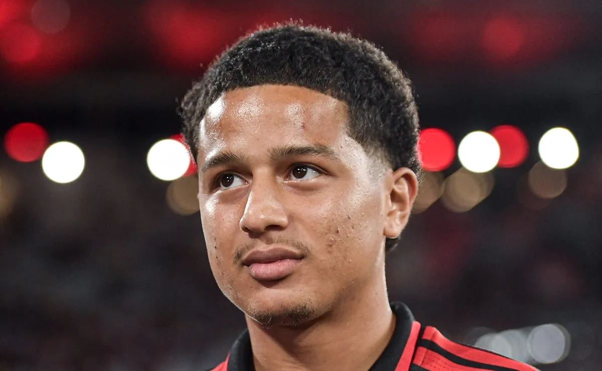 Anthony Valencia ainda tenta encontrar a melhor versão no Flamengo para ganhar mais minutos com Jardim
