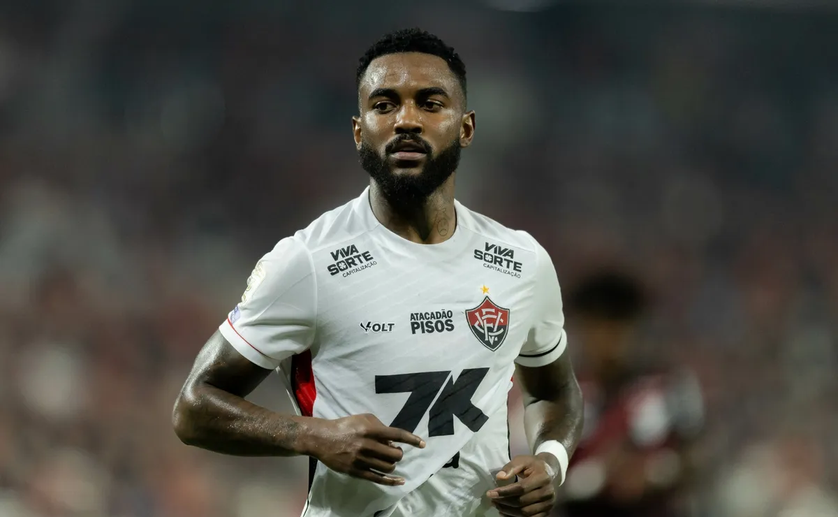 Inter tem R$ 2,4 milhões a receber do Vitória para concluir a venda de Ramon em 2027