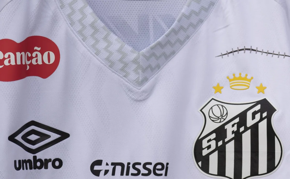Adidas faz proposta para o Santos e mira contrato de patrocínio até 2033 com o clube paulista
