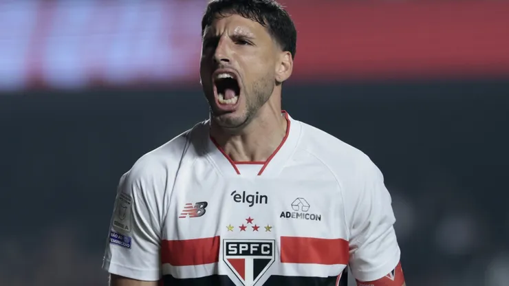 Calleri voltou a marcar pelo São Paulo.