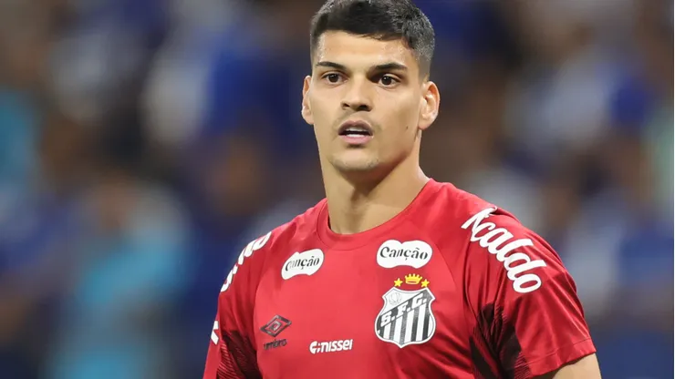 Goleiro teve altos e baixos - Foto: Gilson Lobo/AGIF.