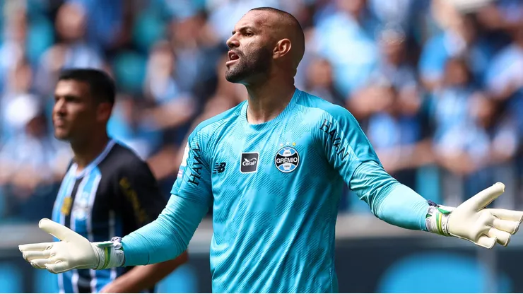 Weverton foi o grande herói em empate do Grêmio com Palmeiras na Arena