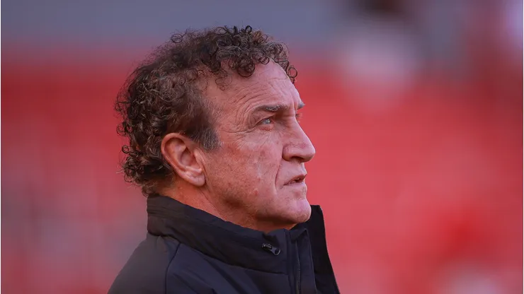 Cuca durante jogo do Peixe no Beira-Rio.