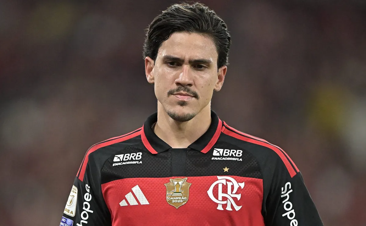 Pedro não esconde incômodo com substituição após gol marcado em vitória do Flamengo