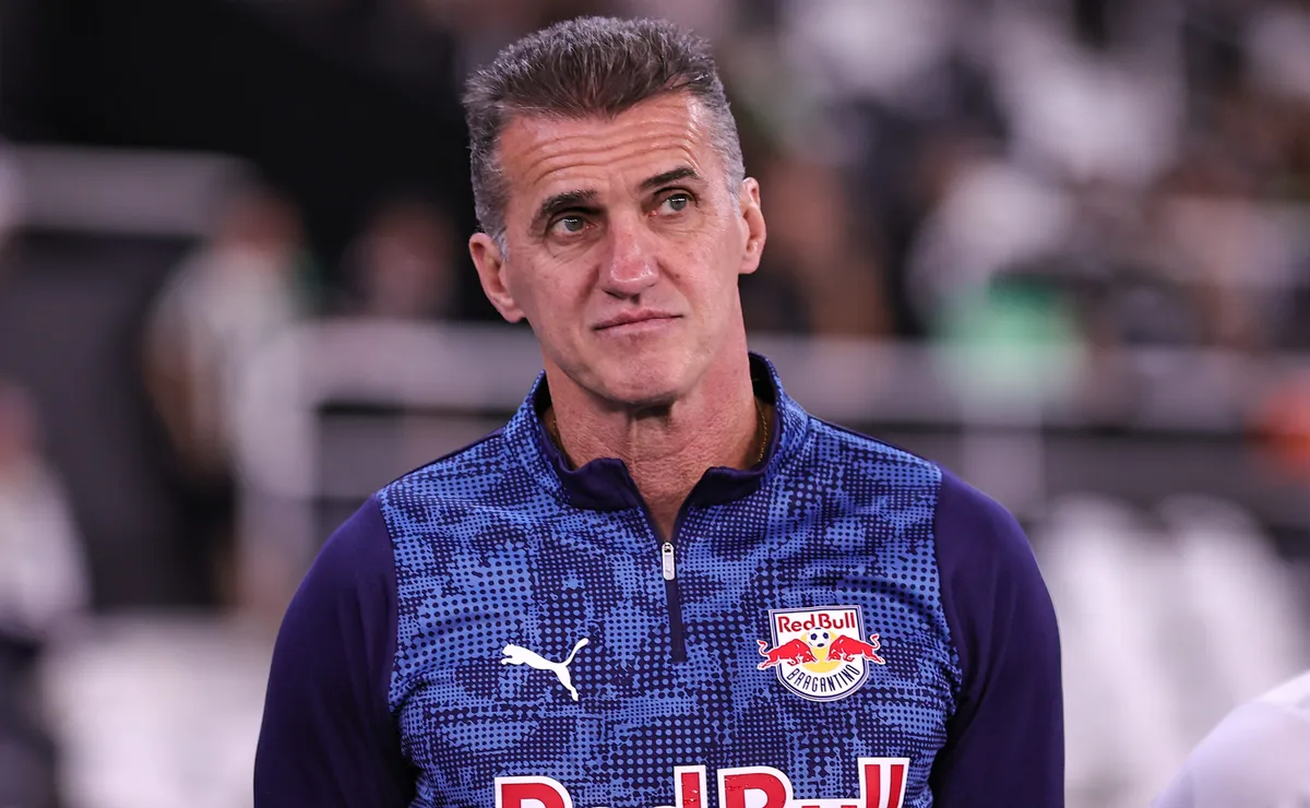 Vagner Mancini destaca superioridade do Flamengo após derrota do Bragantino