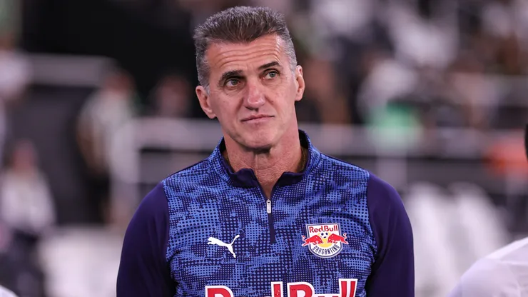 Vagner Mancini tecnico do Bragantino durante partida contra o Botafogo no estadio Engenhao pelo campeonato Brasileiro A 2026.
