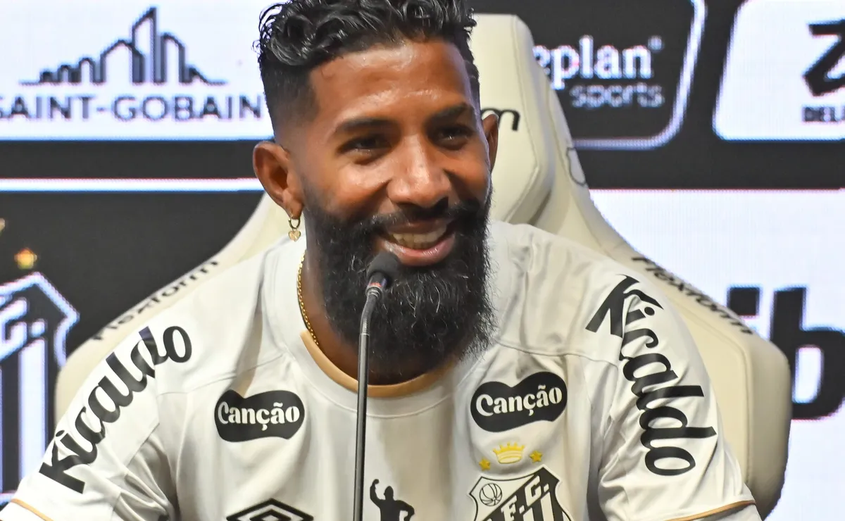 Análise: Rodinei entendeu a essência do Santos e já demonstra identificação com o clube