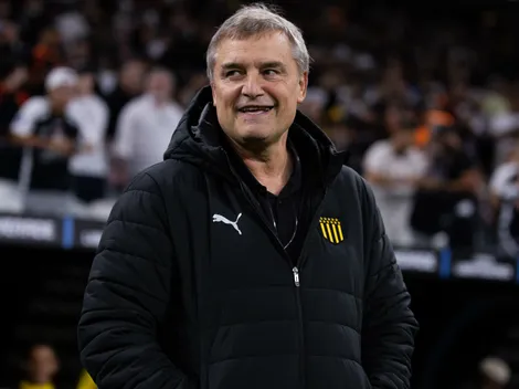 Diego Aguirre recusa o Inter e permanece no Peñarol
