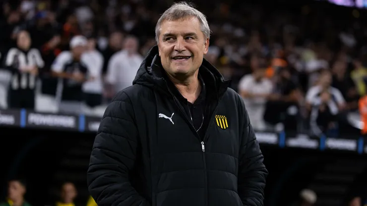 Aguirre recusa sondagens do Internacional. Ettore Chiereguini/AGIF.