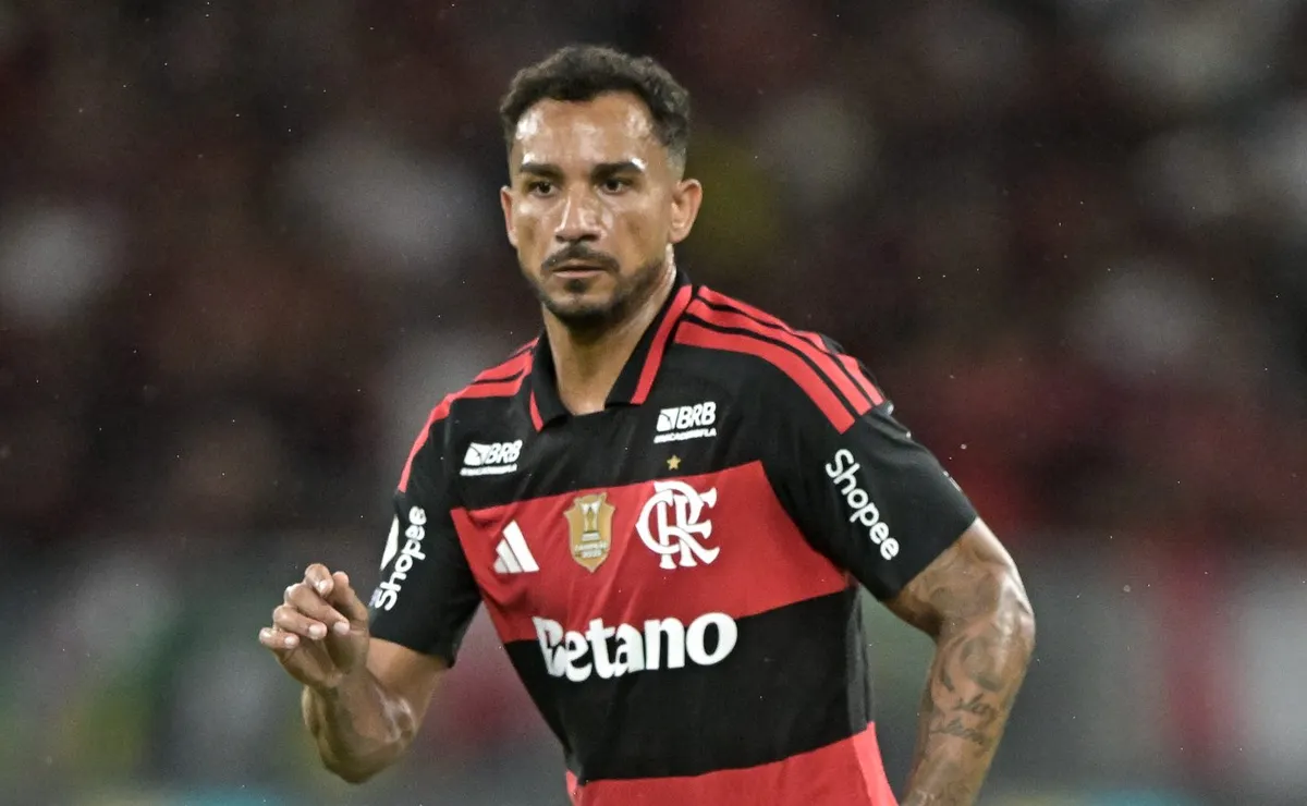 Danilo revela em entrevista que plano inicial era se aposentar na Juventus