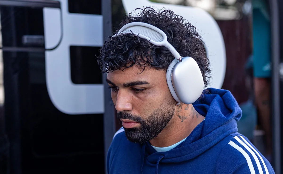 Cruzeiro se define sobre negociar Gabigol com Santos e descarta novo empréstimo dividindo salários