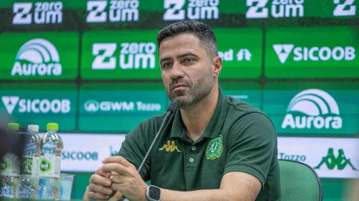 Rafael Lacerda está na mira do Inter. Liamara Polli/AGIF.