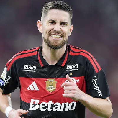 Jorginho despreza investidas da Europa e exalta fico no Flamengo