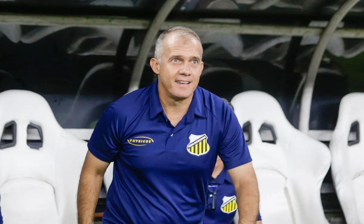 Inter anuncia Eduardo Baptista como novo técnico e vai pagar R$ 300 mil ao Criciúma