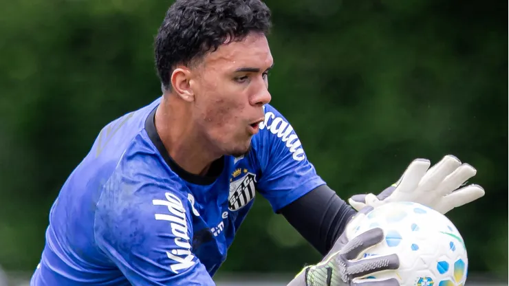 Goleiro de 18 anos tem chamado atenção - Foto: Raul Baretta/Santos FC.