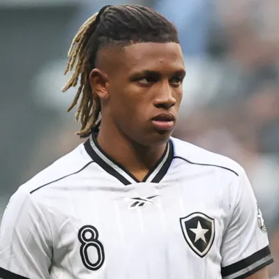Palmeiras não desiste de Danilo e Botafogo espera outra postura