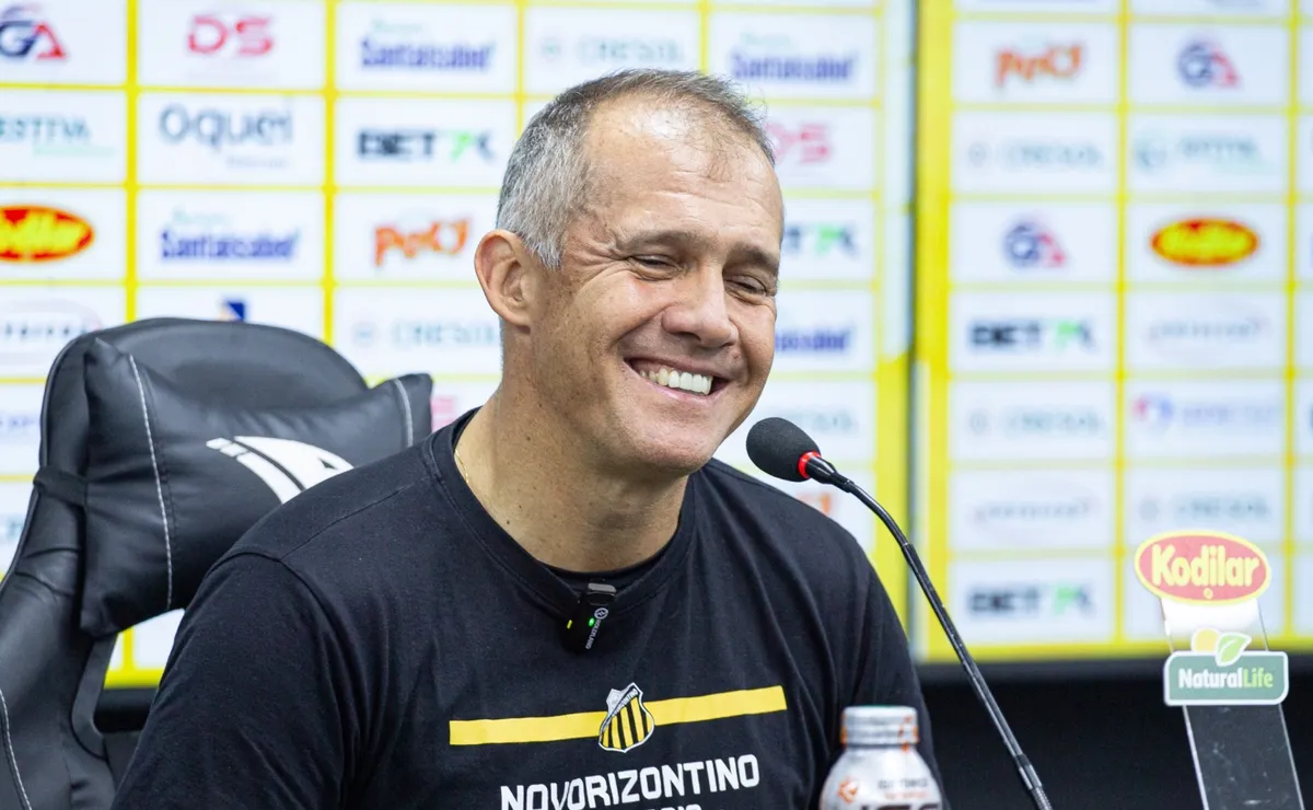 Abel Braga defende contratação de Eduardo Baptista pelo Inter após rejeição da torcida