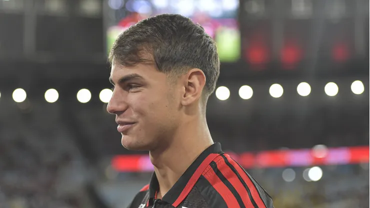 - Joaquim Freitas jogador do Flamengo durante apresentacao antes da partida contra o Mirassol no estadio Maracana pelo campeonato Brasileiro A 2026.