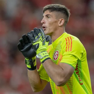 Rochet e Victor Gabriel podem voltar ao Inter em outubro