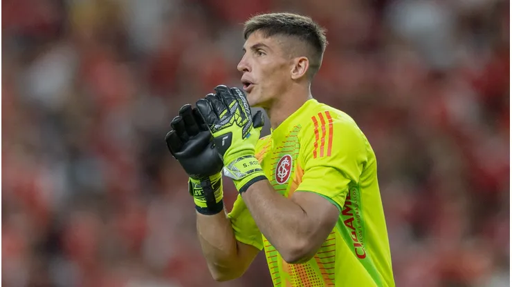 Rochet volta ao Inter em outubro. Liamara Polli/AGIF.