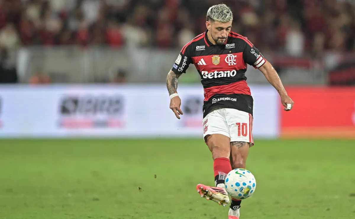 Maracanã intervém no gramado durante Data Fifa após fortes reclamações