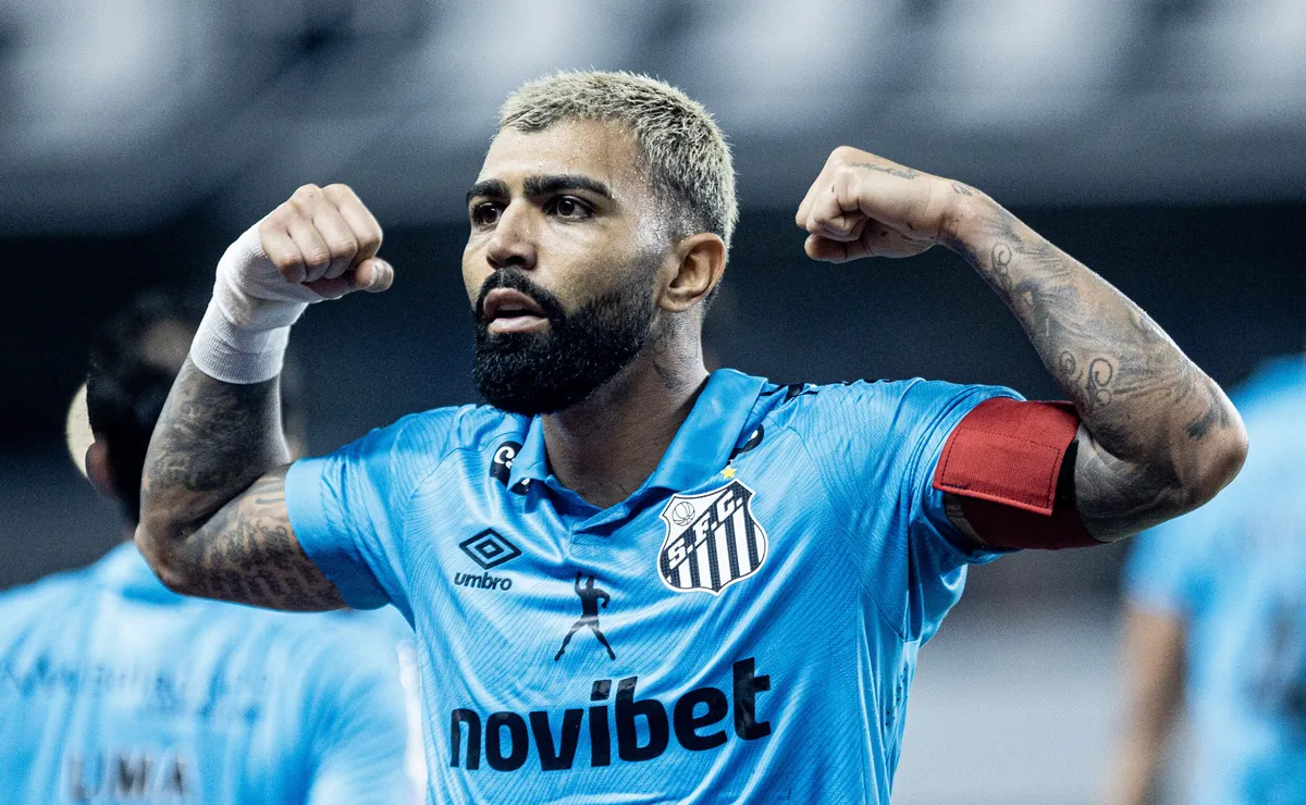 Santos pode receber mais de R$ 250 milhões pelo contrato até 2033 com Adidas; clube já confirmou acordo