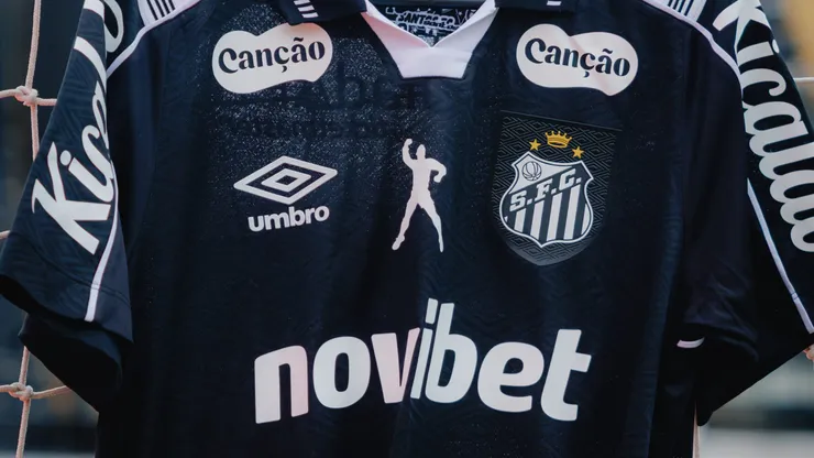 Peixe vê patrocínio máster com casa de apostas ameaçado. Foto: Raul Baretta/ Santos FC.