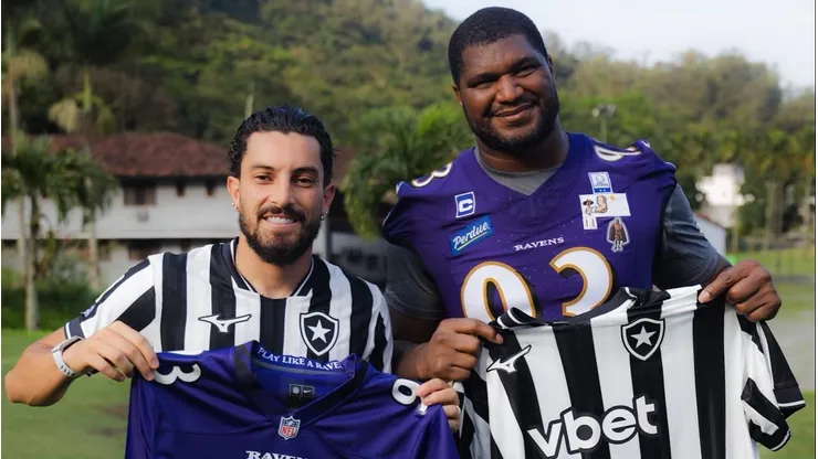 Alex Telles e Campbell. Foto: Reprodução Instagram Botafogo