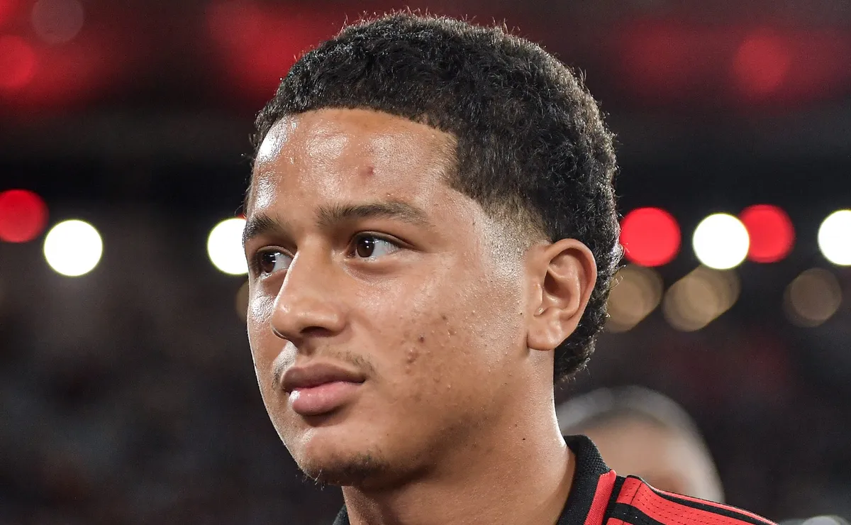 Flamengo considera natural a dificuldade de adaptação de Anthony Valencia e tem expectativa a médio prazo