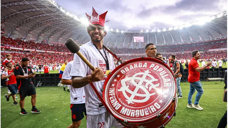 Athletico cobra o Inter pela venda de Kaique Rocha. Maxi Franzoi/AGIF.