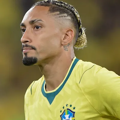 Raphinha é uma das referências em novo teste do Brasil