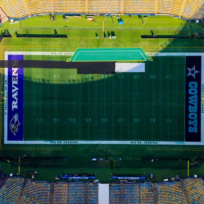 Veja como ficou o gramado do Maracanã para receber Cowboys x Ravens