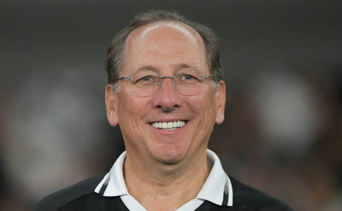 John Textor teria antecipado valores do contrato entre Botafogo e Vbet