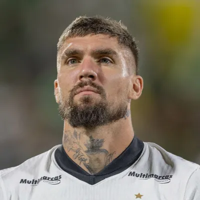 Lyanco faz desabafo e manda recado ao torcedor do Atlético