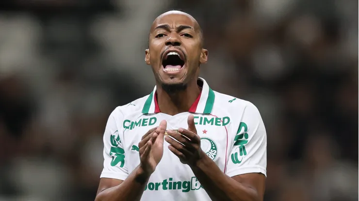 Marlon Freitas em ação pelo Palestra: Ninguém jogou mais que ele em 2026 - Foto: Gilson Lobo/AGIF