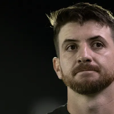 Treinador do Corinthians explica como jovens lidam com retorno à base