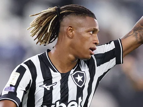 Danilo do Botafogo é monitorado pelo Crystal Palace