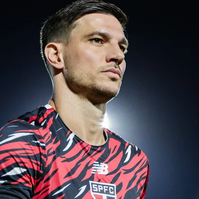 São Paulo teve rescisões travadas com Cédric e Enzo