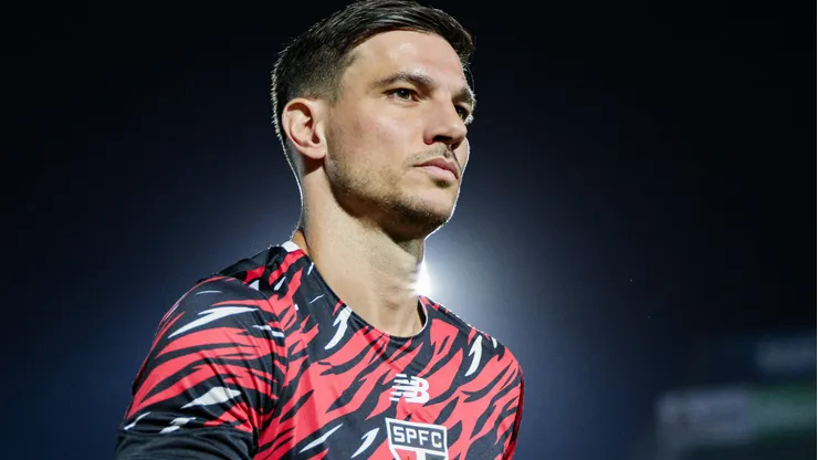 Lateral tem vínculo até 2027 - Foto: IMAGO / Sports Press Photo