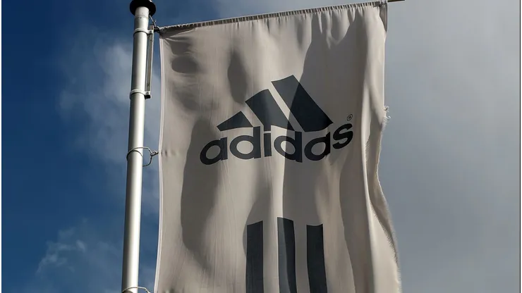 Adidas superou a concorrência da Umbro - Foto: Johannes Simon/Getty Images.