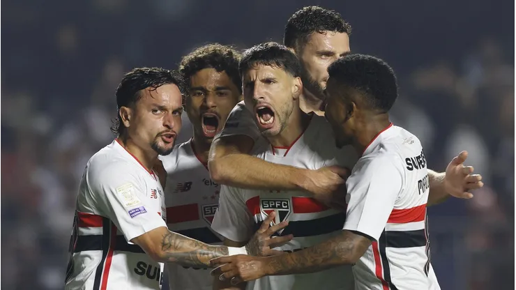 Elenco do São Paulo - Foto: Rubens Chiri/São Paulo FC