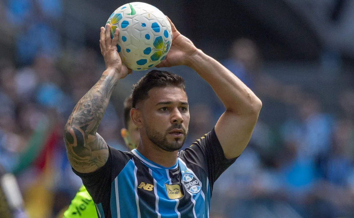 Jogo-treino vira laboratório de Renato no Grêmio antes de confronto decisivo contra o Remo