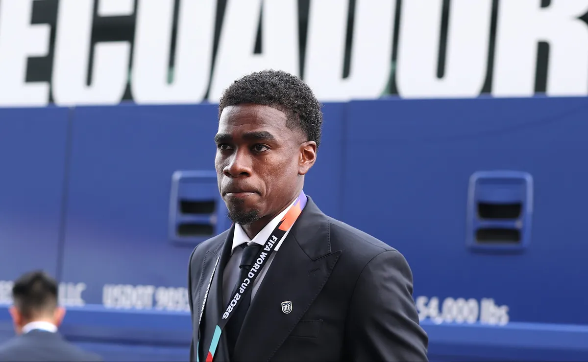 Opinião: Félix Torres não tem nenhuma condição de jogar no Corinthians em 2027 voltando de empréstimo