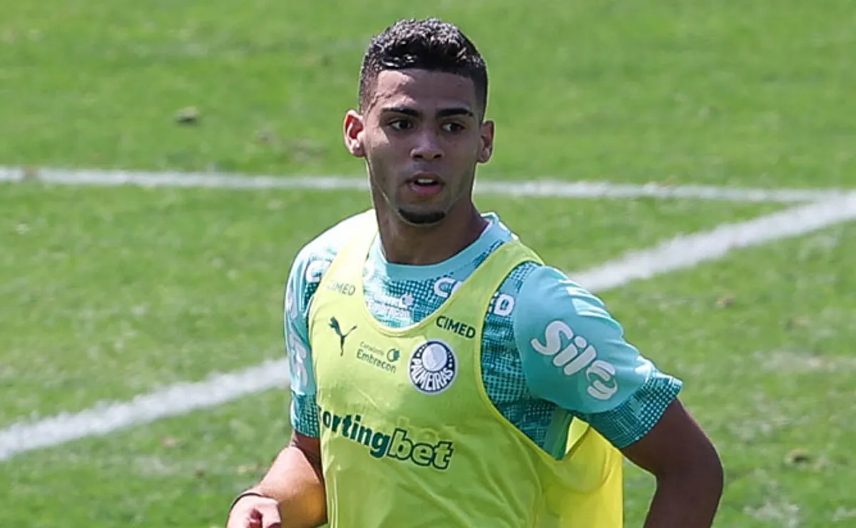 Palmeiras recusa R$ 77 milhões por Arthur, muda a lógica dos planos para o mercado e para o elenco