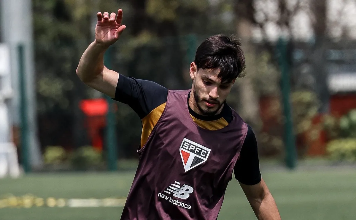 Bobadilla vive semana decisiva e volta ao São Paulo contra o Santos