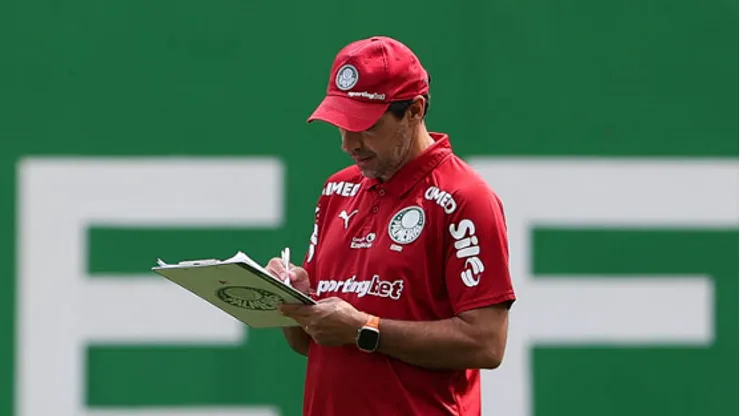 Abel comanda treino na Academia em dia de Data FIFA , desfalques e importantes experimentos - Foto: Cesar Greco/Palmeiras/by Canon