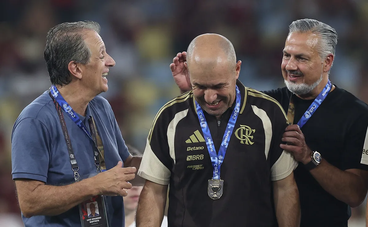 Diretoria do Flamengo tenta blindar elenco enquanto Bap busca reverter decisão do Governo